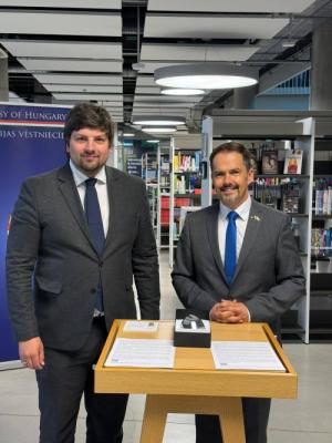 Guntars Kitenbergs rektorhelyettes és Urkuti György Nagykövet